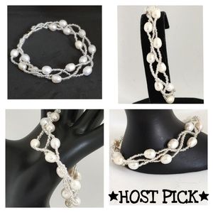 NWOT 40 CTTW pearl bracelet